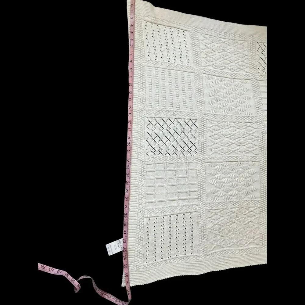 EUC UK Silver Cloud 100% Cotton White Baby Blanket Soft & Warm Crochet Look